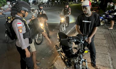 Patroli-Presisi-Sat-Samapta-Polres-Sikka,-Wujud-Nyata-Hadirnya-Polisi-di-Tengah-Masyarakat