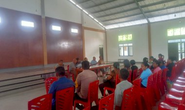 Perkuat-Sinergi-Keamanan,-Bhabinkamtibmas-Wuliwutik-Gelar-Koordinasi-Bersama-Pastor-dan-Dewan-Paroki-Nita.