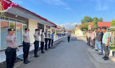 Serah-Terima-Piket-SPKT-di-Polres-Sikka-dan-Polsek-Jajaran,-Bentuk-Disiplin-dan-Tanggung-Jawab-Pelayanan