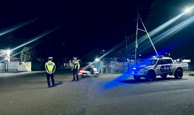 Polri-Untuk-Masyarakat-:-Sat-Lantas-Polres-Sikka-Laksanakan-Kegiatan-Patroli-