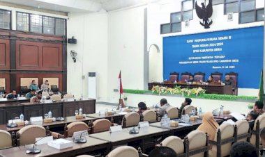 Polres-Sikka-Dukung-Stabilitas-dalam-Rapat-Paripurna-DPRD-Terkait-Keterangan-Pemerintah