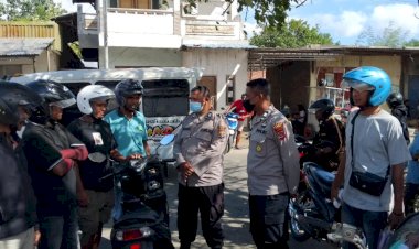 Patroli-Kamtibmas-:--Kanit-3-SPKT-Polsek-Alok-Tingkatkan-Pengamanan-Wilayah-Ramai-Aktivitas-Warga