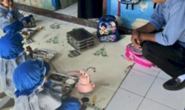 Ribuan-Peserta-Didik-dan-Keluarga-Terima-Makan-Bergizi-Gratis-di-Sikka