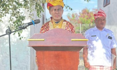 “Detik-Detik-Proklamasi-HUT-ke-80-RI-di-Desa-Pemana-Kecamatan-Alok-Kabupaten-Sikka-Khidmat,-Meriah,-dan-Tertib”