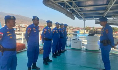 Sat-Polairud-Polres-Sikka-Perketat-Monitoring-Aktivitas-Nelayan-di-Tengah-Cuaca-Ekstrem