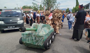 “Karnaval-HUT-RI-ke-80-di-Kangae-Kabupaten-Sikka-:-Ajang-Lestarikan-Budaya-dan-Pererat-Persatuan”