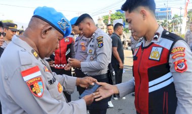 Apel-Pagi-dan-Gaktibplin,-Polres-Sikka-Pastikan-Personel-Tampil-Profesional-dan-Jadi-Teladan