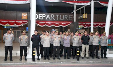 Lepas-Keberangkatan-Personel-Brimobda-NTT-BKO-ke-Polda-Metro-Jaya,-Kapolda-NTT:-Pulanglah-dengan-Selamat-dan-Penuh-Kebanggaan.