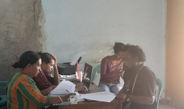 “Polsek-Waigete-Polres-Sikka-Polda-NTT-Lakukan-Koordinasi-Perkembangan-Koperasi-Merah-Putih-di-Desa-Egon-Sikka