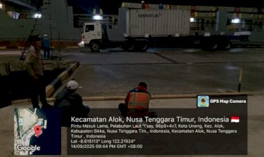 Patroli-Jalan-Kaki-Pospam-KPPP-Laut:-Cegah-Gangguan-di-Pelabuhan-Maumere-&-Wuring”