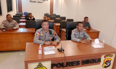 Perkuat-Kesiapsiagaan,-Polres-Sikka-Polda-NTT-Hadiri-Zoom-Meeting-Anev-Kamtibmas