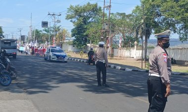 Satlantas-Polres-Sikka-Polda-NTT-Laksanakan-Pengawalan-dan-Pengamanan-Arus-Lalu-Lintas-Aksi-Damai-RAM,-KPA,-dan-AMAN