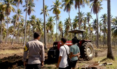 Sinergi-Polisi-dan-Petani:-Kelompok-Tani-KARITAS-Mulai-Garap-Lahan-Jagung-Musim-Hujan