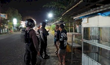 Sat-Samapta-Polres-Sikka-Polda-NTT-Sapu-Bersih-Titik-Rawan,-Patroli-Malam-Dapat-Apresiasi-Warga