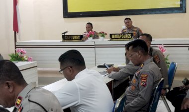 Polres-Sikka-Polda-NTT-Gelar-Anev-Mingguan:-Kapolres-Tekankan-Kesiapan-Hadapi-Agenda-Nasional-dan-Lokal