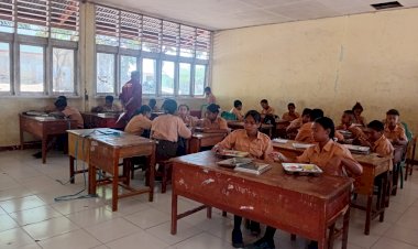 “Lawan-Stunting,-1.347-Siswa-di-Kewapante-Kabupatwn-Sikka-Terima-Program-Makan-Bergizi-Gratis”