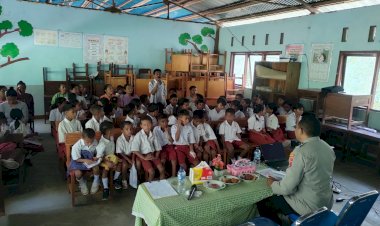 Polsek-Paga-Polres-Sikka-Gencarkan-Sosialisasi-Cegah-Bullying-dan-Kekerasan-Terhadap-Anak-di-SDI-Welafole