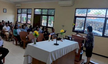 Polres-Sikka-Polda-NTT-Bentuk-Karakter-Personel-Lewat-Pembinaan-Rohani-Lintas-Agama