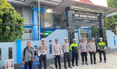 Pengamanan-Ketat-Warnai-Pentas-Seni-Tahunan-Spensa-Musik-dan-Art-Festival-di-SMPN-1-Maumere