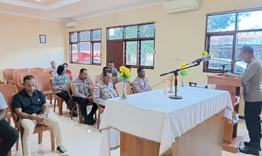 “Polres-Sikka-Polda-NTT-Bentuk-Personel-Beriman-dan-Berintegritas-Lewat-Pembinaan-Rohani-Lintas-Agama”