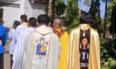 Pengamanan-Ketat-Polsek-Waigete-Polres-Sikka-Warnai-Misa-Syukur-Pentabisan-Imam-di-Gereja-Watubala