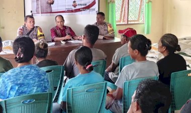 Polres-Sikka-Polda-NTT-Gelar-Jumat-Curhat-Serentak-di-Dua-Kecamatan:-Warga-Sampaikan-Keluhan-Jelang-Nataru,-Polisi-Pertebal-Patroli-dan-Pelayanan