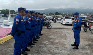 Perkuat-Disiplin-dan-Kesiapsiagaan,-Sat-Polairud-Polres-Sikka-Polda-NTT-Jaga-Stabilitas-Keamanan-Laut