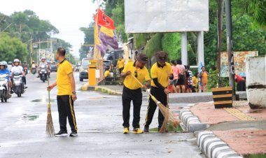 “Dari-Apel-ke-Aksi:-Polres-Sikka-Polda-NTT-Berantas-Sampah-Kota-Maumere”