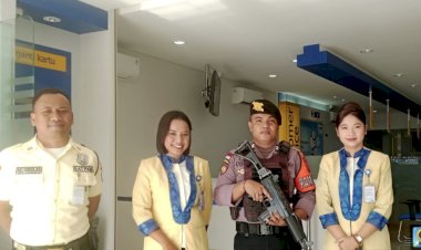 Dari-Patroli-hingga-Pengawalan-Kas,-Samapta-Polres-Sikka--Polda-NTT-Jaga-Ketat-Keamanan-BCA-KCP-Maumere
