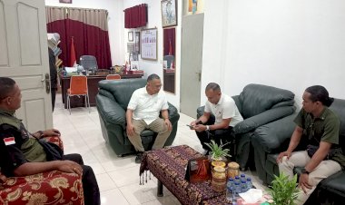 Tokoh-Agama,-Akademisi,-dan-Masyarakat-Sikka-Satu-Suara-Dukung-Polri-di-Bawah-Presiden