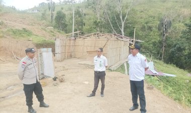 Cuaca-Ekstrem-Terjang-Tana-Wawo,-Bangunan-SMPN-048-Sa-Ate-Gaikiu-Alami-Kerusakan-Serius