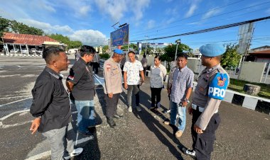 Disiplin-dan-Sikap-Tampang-Jadi-Penekanan-;-Polres-Sikka-Polda-NTT-Gelar-Apel-Fungsi-Personel