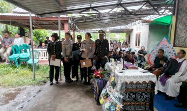 Salvo-Terakhir-untuk-Sang-Prajurit,-SERMA-Paulus-Joseph-Atok-Dimakamkan-dengan-Upacara-Kehormatan