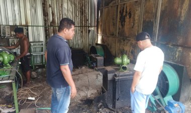 Api-Hanguskan-Gudang-Kopra-di-Alok-Barat,-Polsek-Alok---Polres-Sikka-Lakukan-Penanganan-Awal