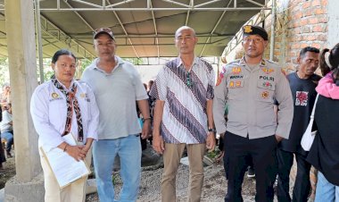 Polres-Sikka-Polda-NTT-Dampingi-dan-Kawal-Pemulangan-Jenazah-PMI-Asal-Sikka