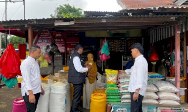 Antisipasi-Lonjakan-Harga-Jelang-Idul-Fitri,-Tipidter-Polres-Sikka-Polda-NTT-Intensif-Pantau-Distribusi-Bahan-Pokok