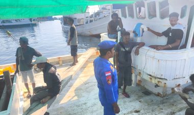 Situasi-Perairan-Sikka-Kondusif,-Sat-Polairud-Gencarkan-Imbauan-Keselamatan-dan-Anti-Illegal-Fishing