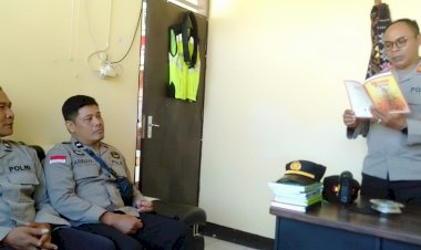 Serentak-dan-Berkelanjutan,-Polres-Sikka-Perkuat-Karakter-Personel-Lewat-Pembinaan-Rohani
