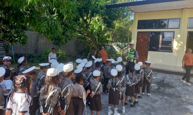 Preventif-dan-Edukatif,-Sat-Lantas-Polres-Sikka-Tanamkan-Budaya-Tertib-Lalu-Lintas-Sejak-TK