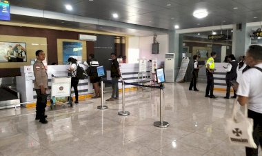 “Sejumlah-Penerbangan-Batal,-Pengamanan-Bandara-Frans-Seda-Tetap-Berjalan-Maksimal”