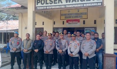 Dari-Polsek-Waigete-Polres-Sikka,-Wakapolda-NTT-Titip-Pesan-Tegas:-Soliditas-Adalah-Kekuatan,-Pelanggaran-Ancaman-bagi-Marwah-Institusi