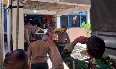 “Logistik-Terus-Bergerak,-Sikka-Percepat-Penyaluran-Bantuan-untuk-Warga-Terdampak-Gempa”