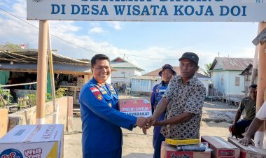 Tak-Kenal-Waktu,-Polres-Sikka-Terus-Bergerak:-Bantuan-Logistik-Menyeberang,-Menyapa-Warga-hingga-Kepulauan