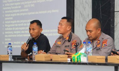 “Perkuat-Marwah-Institusi,-Propam-Polda-NTT-Gelar-Sosialisasi-Etika-Profesi-di-Polres-Sikka”