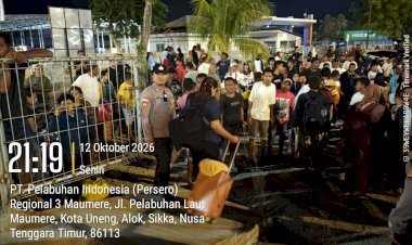 Sinergi-Lintas-Instansi,-Polres-Sikka-Kawal-Kedatangan-KM-Dharma-Rucitra-VII-di-Pelabuhan-Maumere