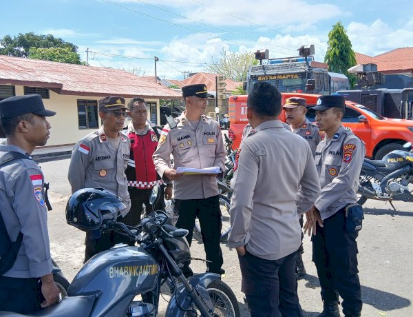 “Cek Fisik Total! Kapolres Sikka Pimpin Pemeriksaan Seluruh Kendaraan Inventaris”