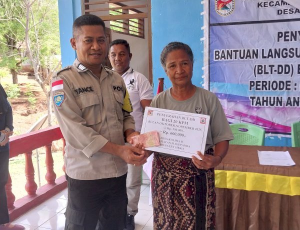 “Dikawal Bhabinkamtibmas, Penyaluran BLT-DD Kolisia B Sikka Berjalan Aman, Tertib, dan Transparan”