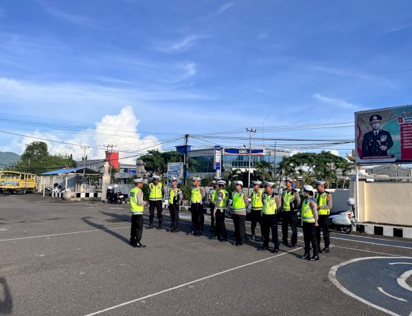 Cegah Macet dan Laka Sejak Dini, Satlantas Polres Sikka Polda NTT Siaga Pagi di Titik Rawan