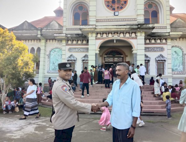 Patroli Menyeluruh Polres Sikka Polda NTT, Tak Ada Ruang Gangguan Saat Ibadah Minggu