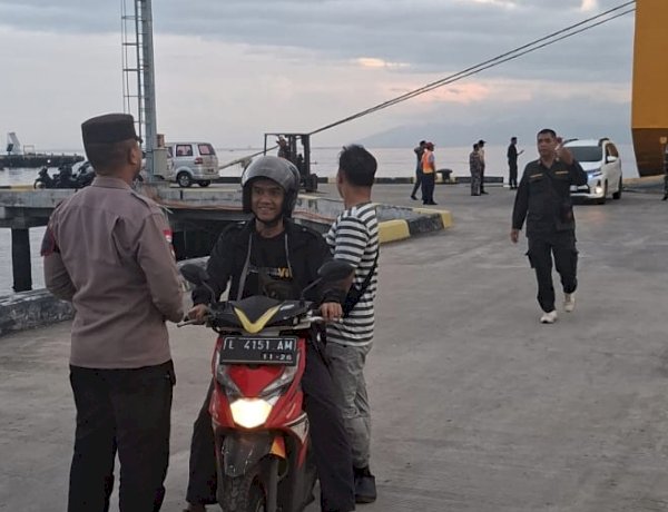 KM Dharma Rucitra VII Sandar di Maumere, Polres Sikka Polda NTT Pastikan Pelabuhan Tetap Kondusif
